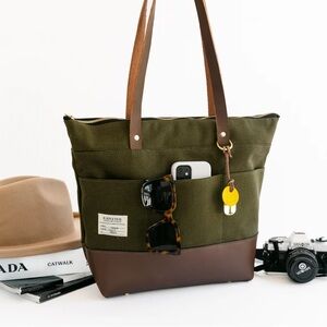 $ 268 R.Riveter Green Brown Leather Otto Crossbody Military Handbag Made in USA